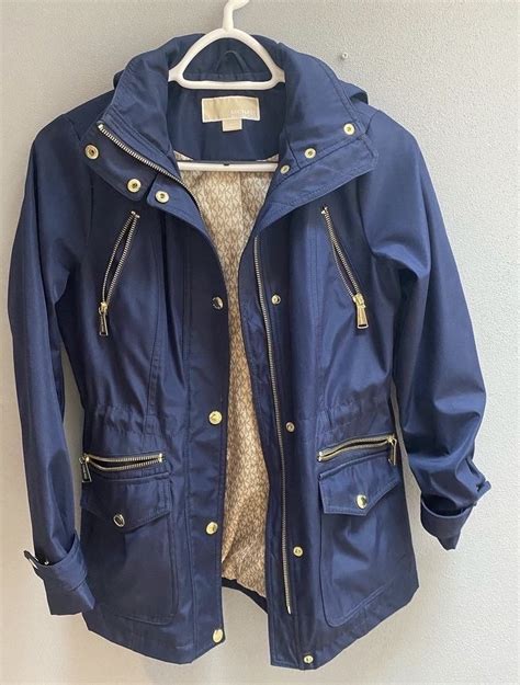 michael kors dunkelblaue knöpfe regenjacke herren|Michael Kors jet set.